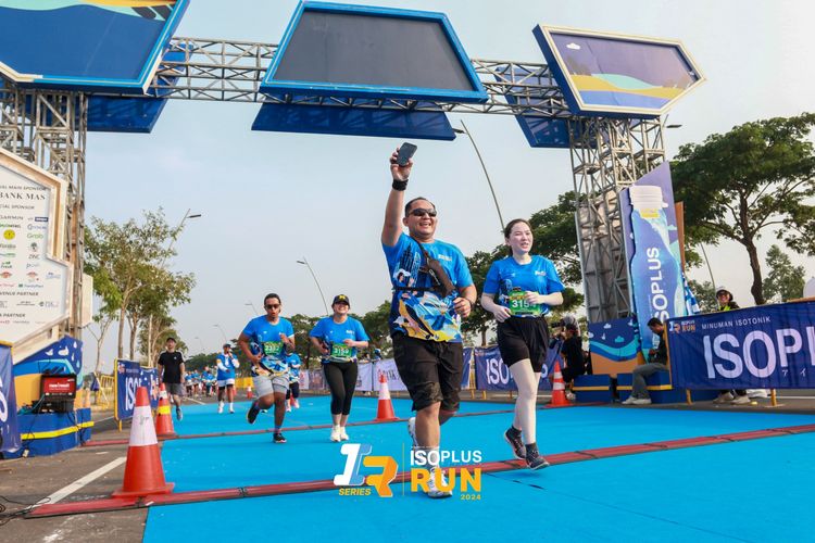 Race photo from ISOPlus Run 2024 Jakarta