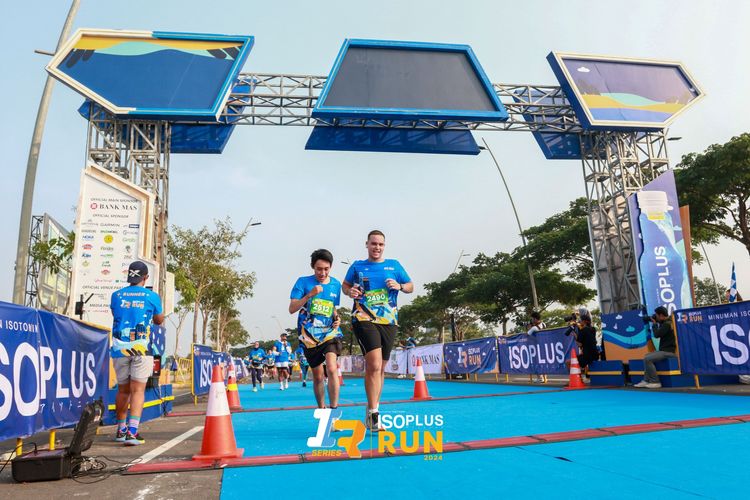 Race photo from ISOPlus Run 2024 Jakarta