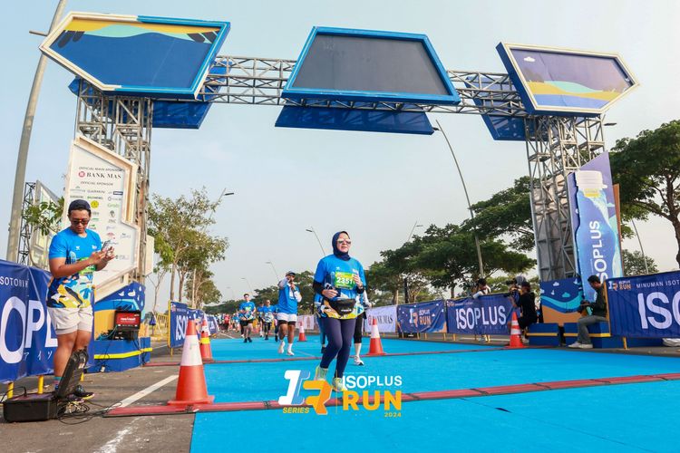 Race photo from ISOPlus Run 2024 Jakarta