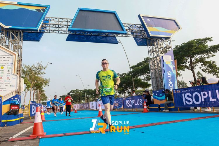Race photo from ISOPlus Run 2024 Jakarta