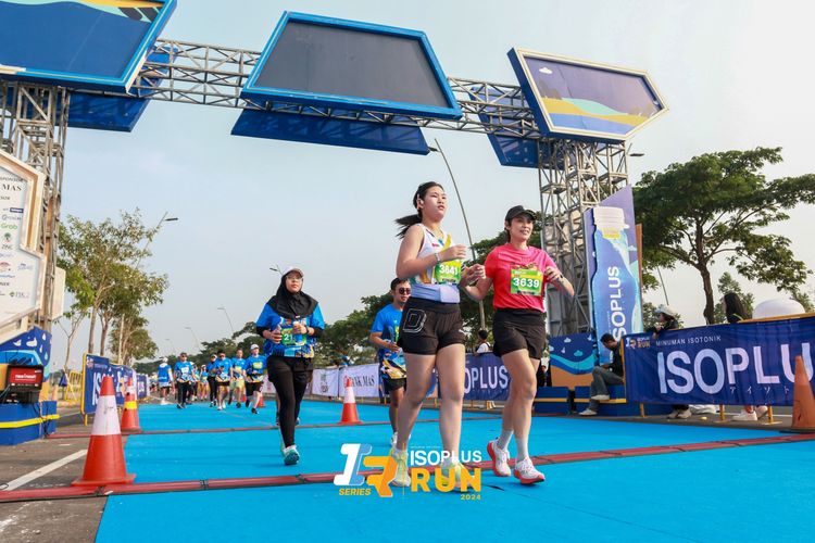 Race photo from ISOPlus Run 2024 Jakarta