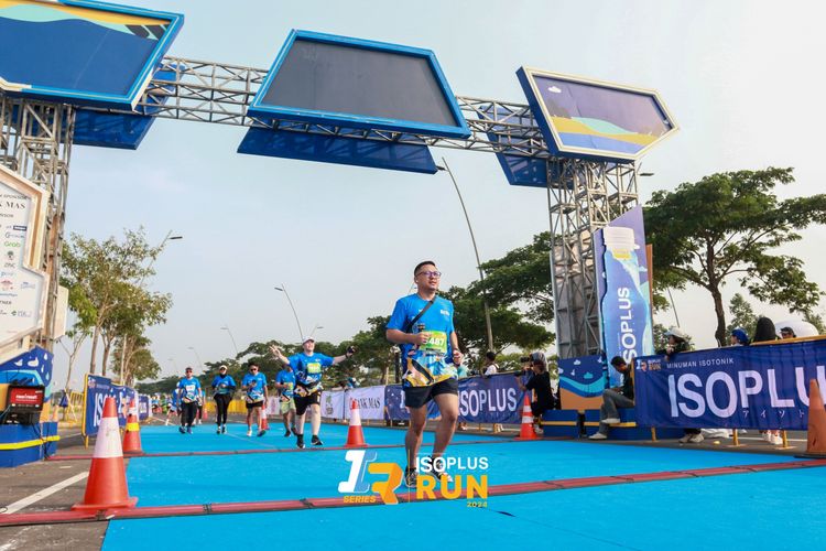 Race photo from ISOPlus Run 2024 Jakarta