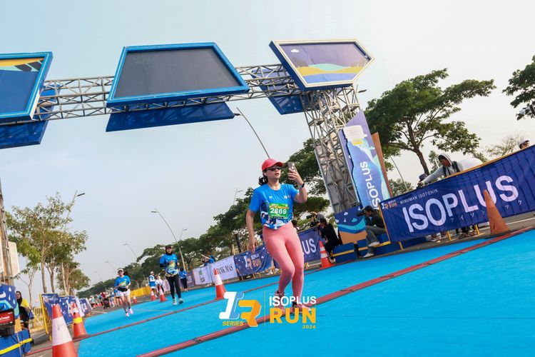 Race photo from ISOPlus Run 2024 Jakarta