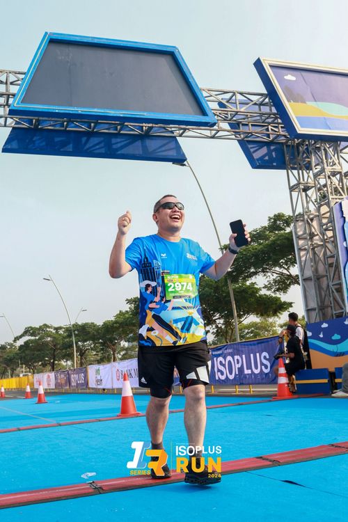 Race photo from ISOPlus Run 2024 Jakarta