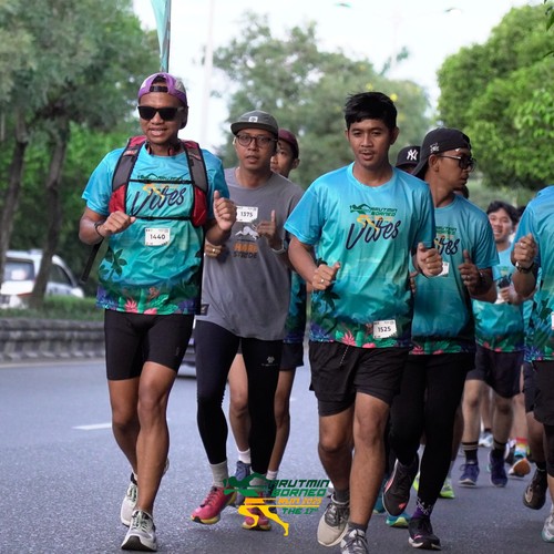 Race photo from VIBES AND STRENGTH CAMP ABR 2025
