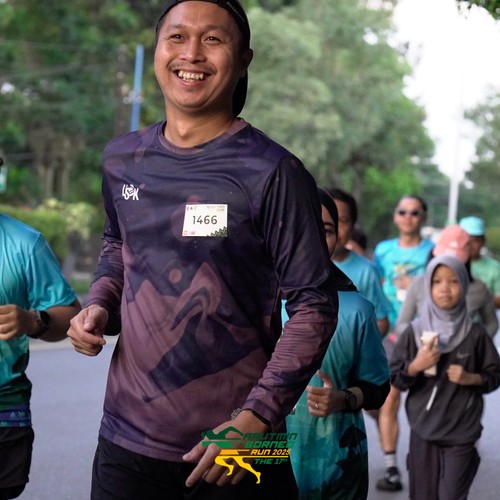Race photo from VIBES AND STRENGTH CAMP ABR 2025