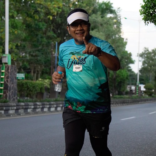 Race photo from VIBES AND STRENGTH CAMP ABR 2025
