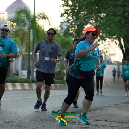 Race photo from VIBES AND STRENGTH CAMP ABR 2025