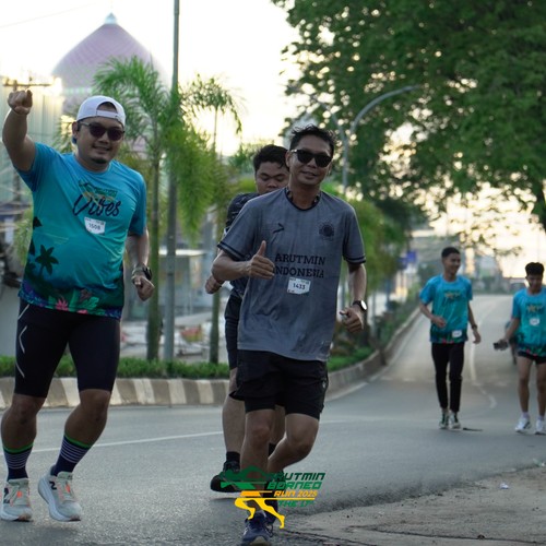 Race photo from VIBES AND STRENGTH CAMP ABR 2025