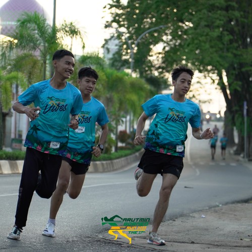 Race photo from VIBES AND STRENGTH CAMP ABR 2025