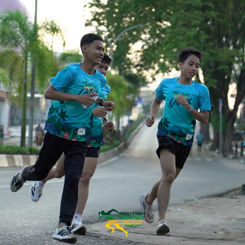 Race photo from VIBES AND STRENGTH CAMP ABR 2025