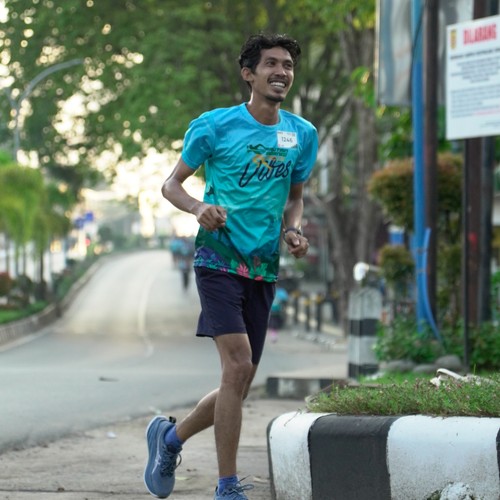 Race photo from VIBES AND STRENGTH CAMP ABR 2025