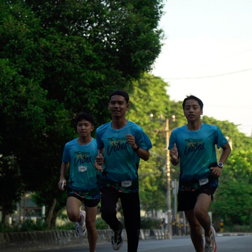Race photo from VIBES AND STRENGTH CAMP ABR 2025