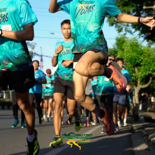 Race photo from VIBES AND STRENGTH CAMP ABR 2025