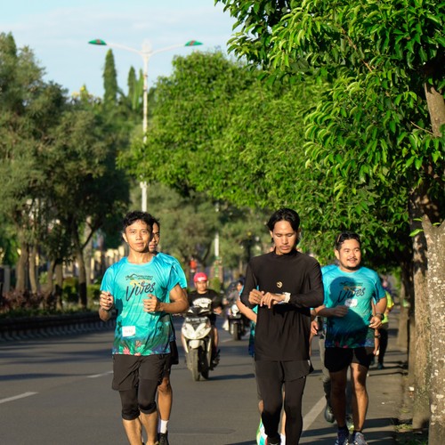 Race photo from VIBES AND STRENGTH CAMP ABR 2025