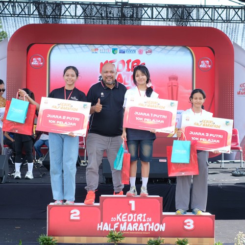 Race photo from KEDIRI HALF MARATHON 2026