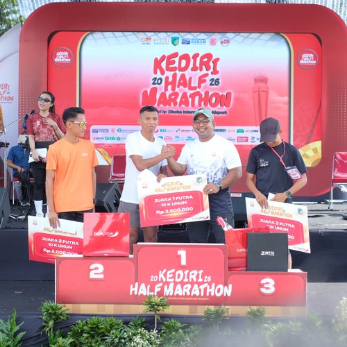 Race photo from KEDIRI HALF MARATHON 2026