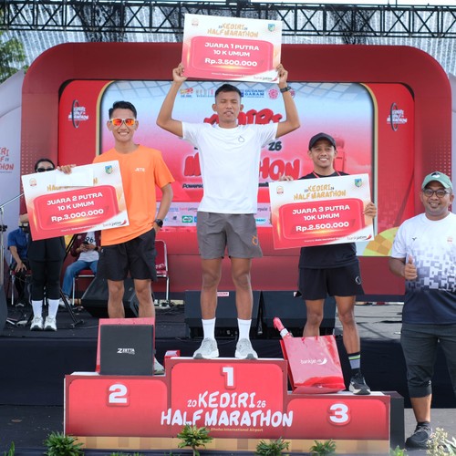 Race photo from KEDIRI HALF MARATHON 2026