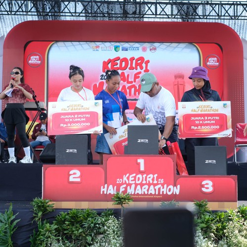 Race photo from KEDIRI HALF MARATHON 2026