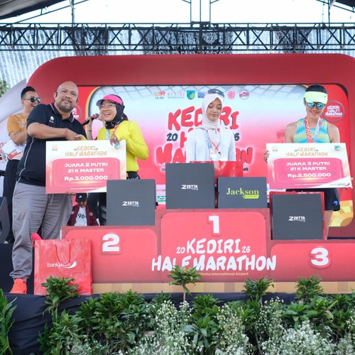 Race photo from KEDIRI HALF MARATHON 2026