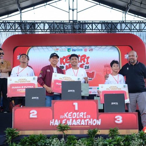 Race photo from KEDIRI HALF MARATHON 2026