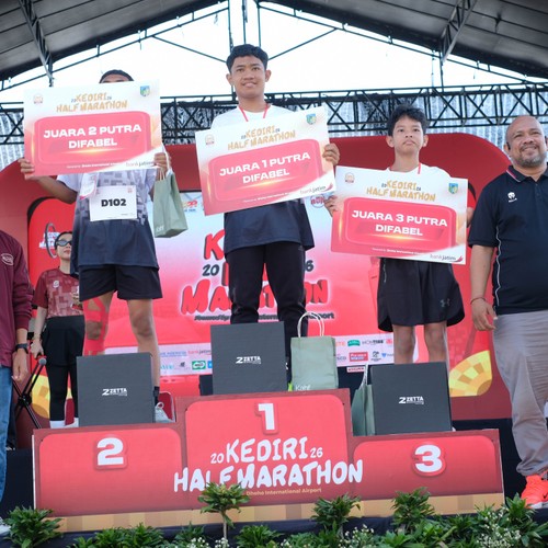 Race photo from KEDIRI HALF MARATHON 2026