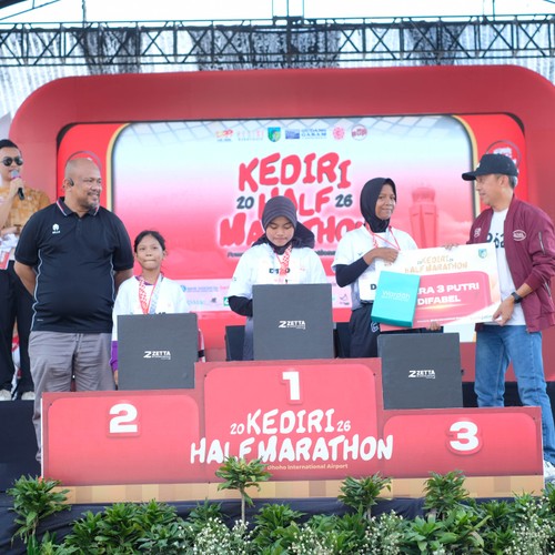 Race photo from KEDIRI HALF MARATHON 2026