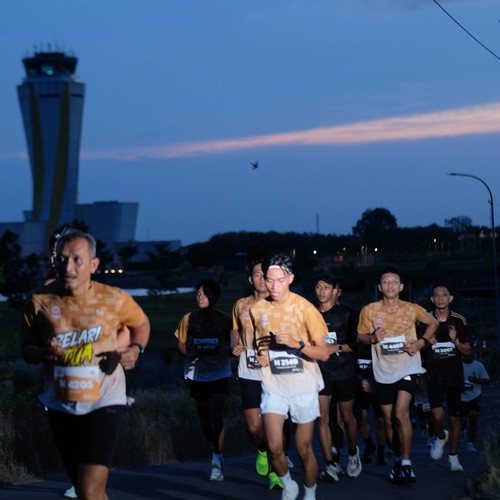 Race photo from KEDIRI HALF MARATHON 2026