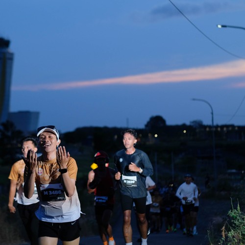 Race photo from KEDIRI HALF MARATHON 2026