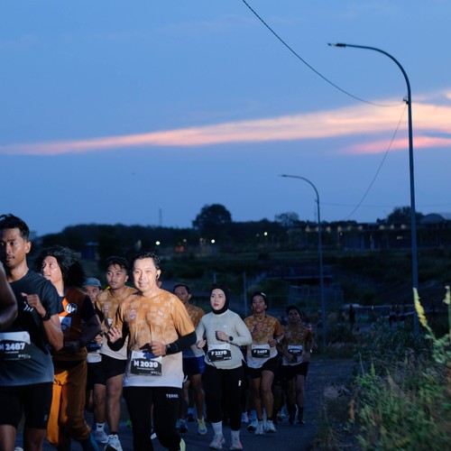 Race photo from KEDIRI HALF MARATHON 2026