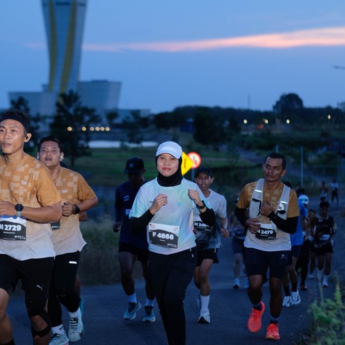 Race photo from KEDIRI HALF MARATHON 2026
