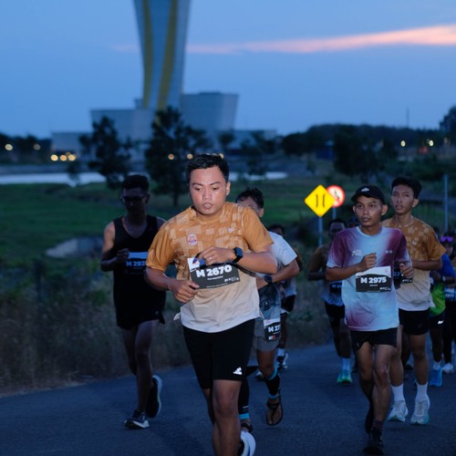 Race photo from KEDIRI HALF MARATHON 2026