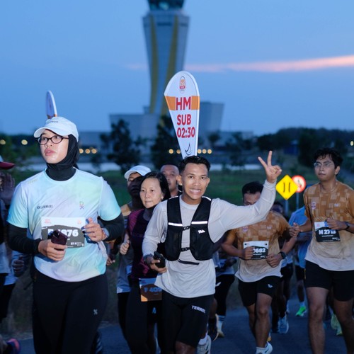 Race photo from KEDIRI HALF MARATHON 2026