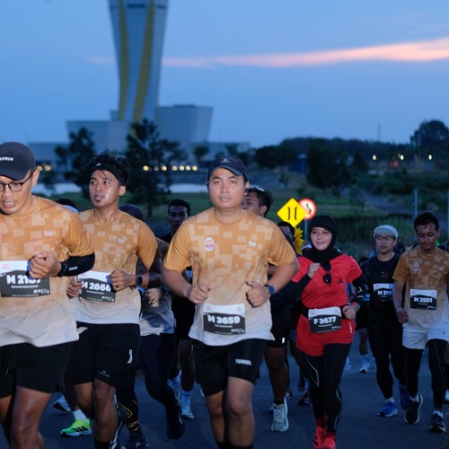 Race photo from KEDIRI HALF MARATHON 2026