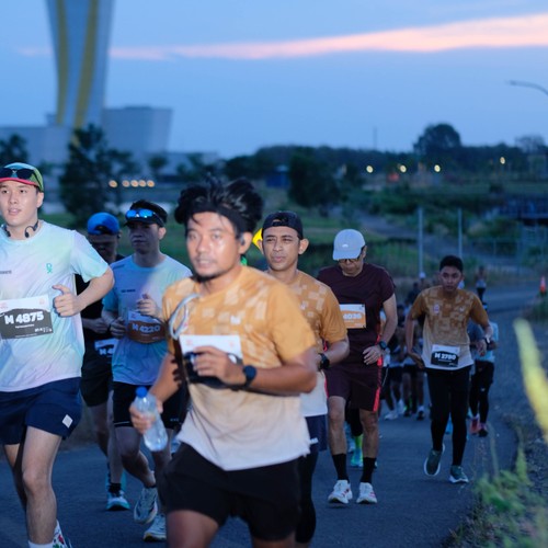 Race photo from KEDIRI HALF MARATHON 2026
