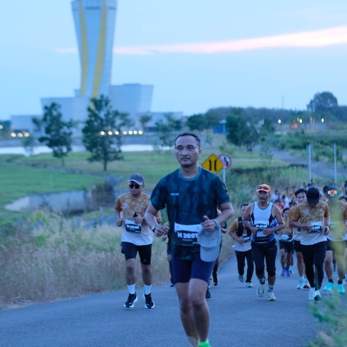 Race photo from KEDIRI HALF MARATHON 2026