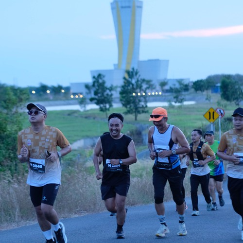 Race photo from KEDIRI HALF MARATHON 2026