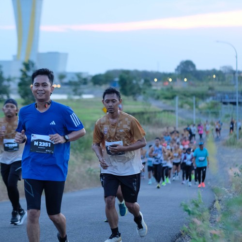 Race photo from KEDIRI HALF MARATHON 2026