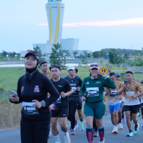 Race photo from KEDIRI HALF MARATHON 2026