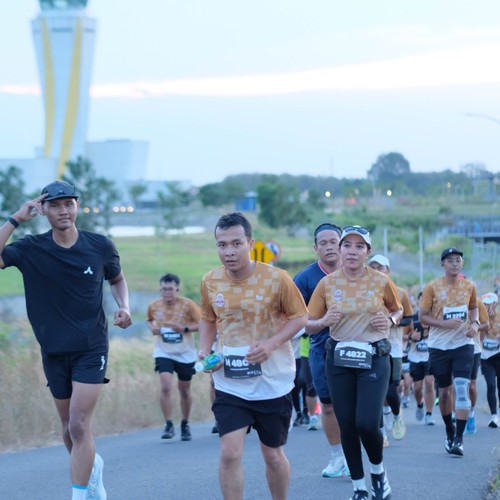 Race photo from KEDIRI HALF MARATHON 2026