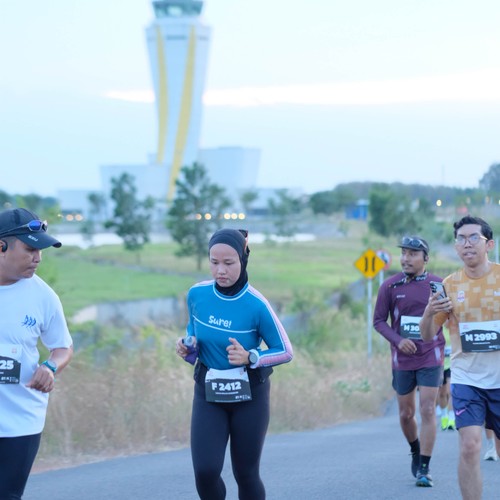 Race photo from KEDIRI HALF MARATHON 2026