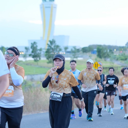 Race photo from KEDIRI HALF MARATHON 2026
