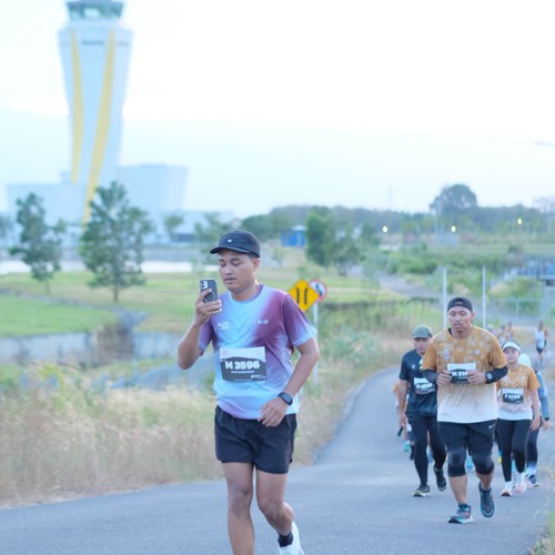 Race photo from KEDIRI HALF MARATHON 2026