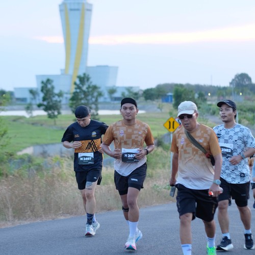 Race photo from KEDIRI HALF MARATHON 2026