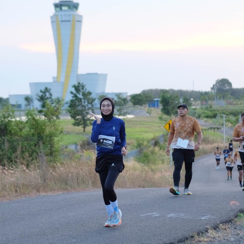 Race photo from KEDIRI HALF MARATHON 2026