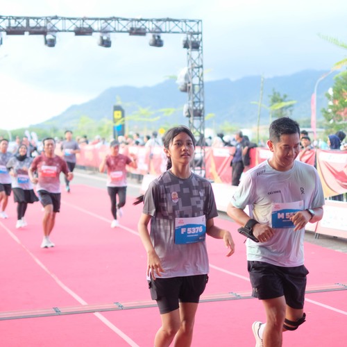 Race photo from KEDIRI HALF MARATHON 2026