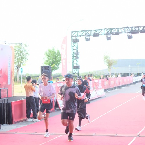 Race photo from KEDIRI HALF MARATHON 2026