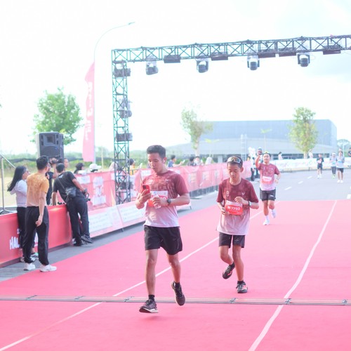 Race photo from KEDIRI HALF MARATHON 2026