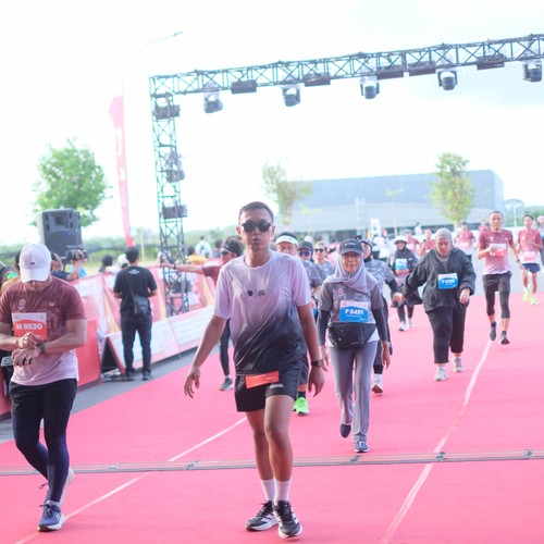 Race photo from KEDIRI HALF MARATHON 2026