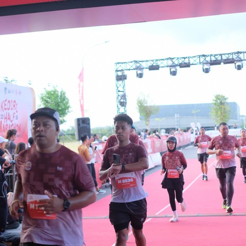 Race photo from KEDIRI HALF MARATHON 2026
